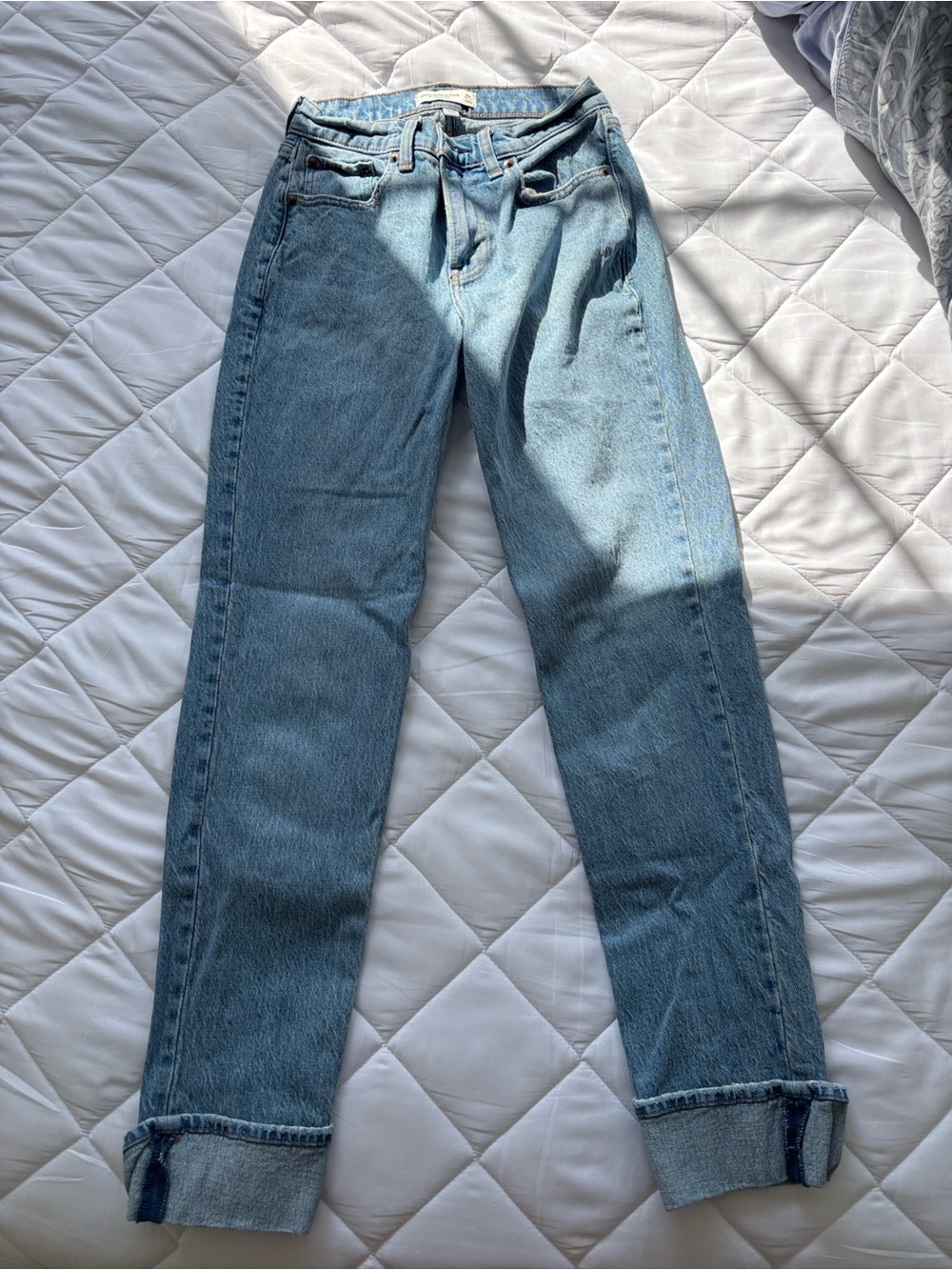 Abercrombie 90s Straight Mid-Rise